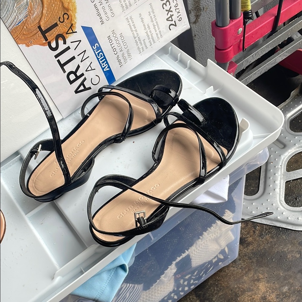 Club Monaco Black Strappy Sandals with Slingback Design
